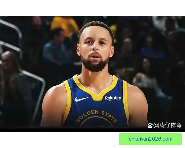 勇士官方：库里完成5对5对抗训练 本周末将接受重新评估